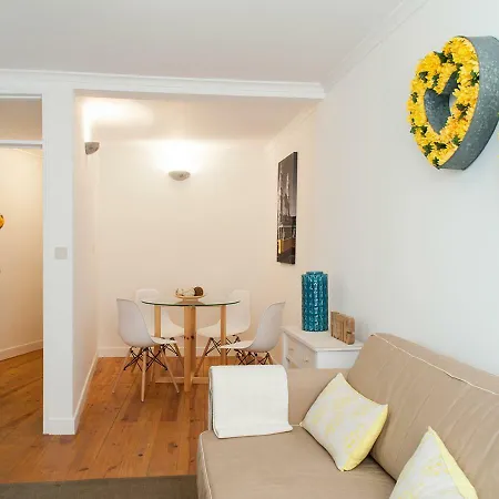 Apartment Flores De Alfama
